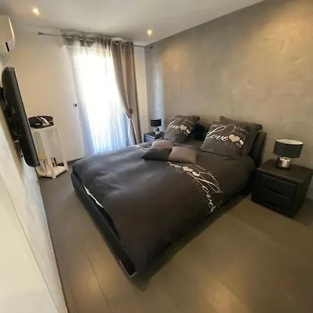 Spacieux Et Luxueux A 150 Metres Des Plages Apartman Antibes