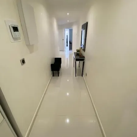 Spacieux Et Luxueux A 150 Metres Des Plages Apartman *